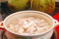 海南椰子鸡十大排名店哪里能品尝到正宗的海南椰子鸡？