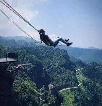 中国最刺激蹦极景点中国蹦极最刺激的地方