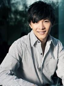 程雷高调复出，顶风作案出场费秒杀央视主持人，是谁在给他撑腰？（中国最帅住持）